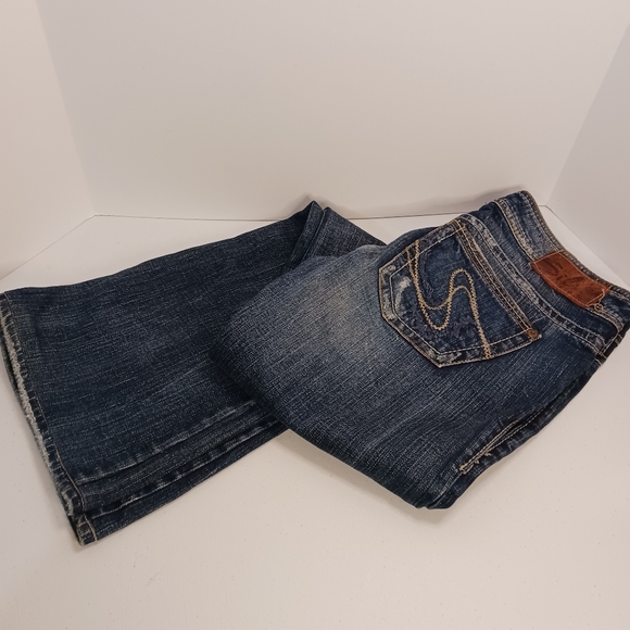 👖Silver Jeans "Tuesday" Distressed Ripped Jeans Size 27/33 EUC - Picture 4 of 10